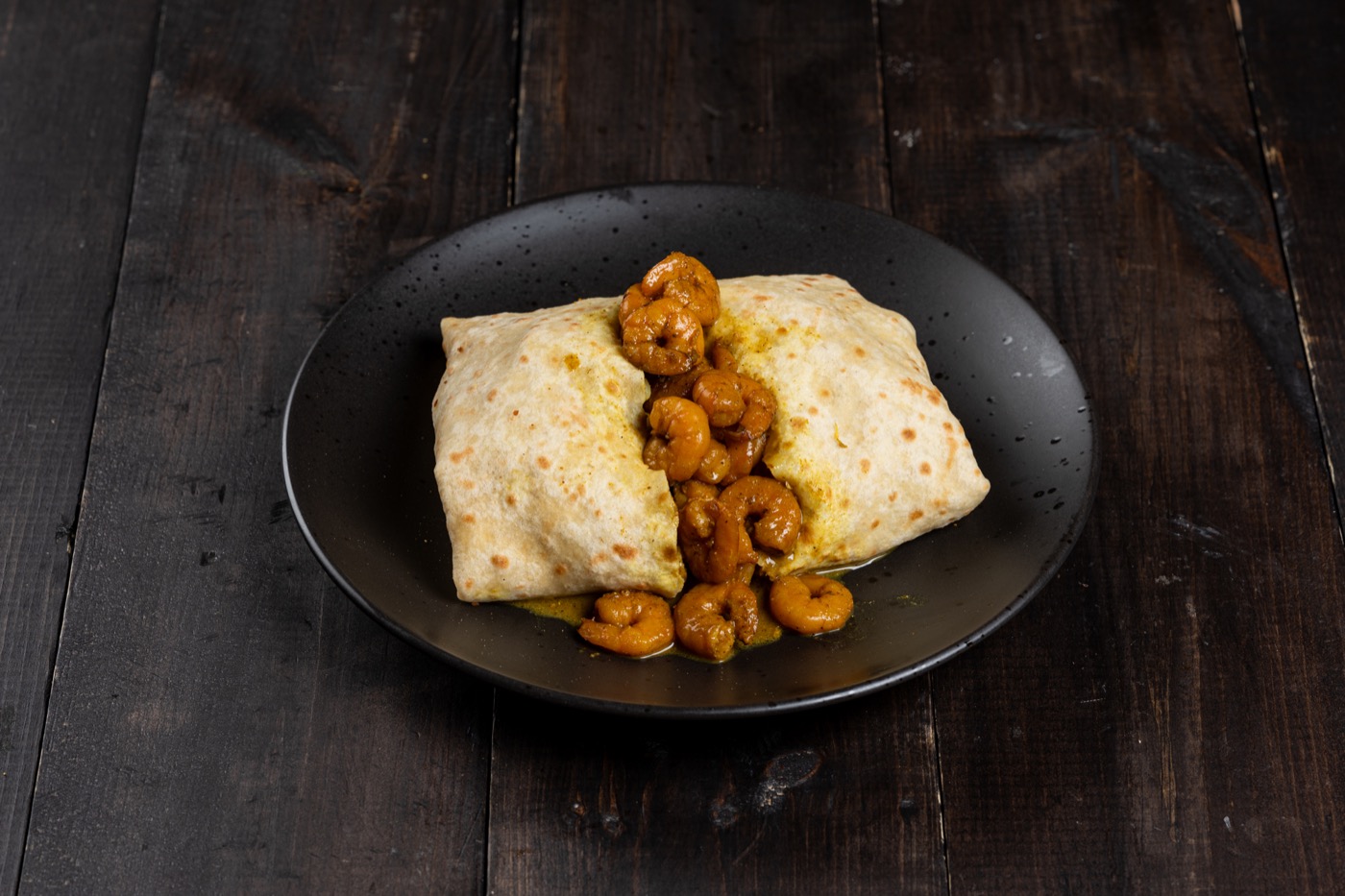 Curry shrimp roti